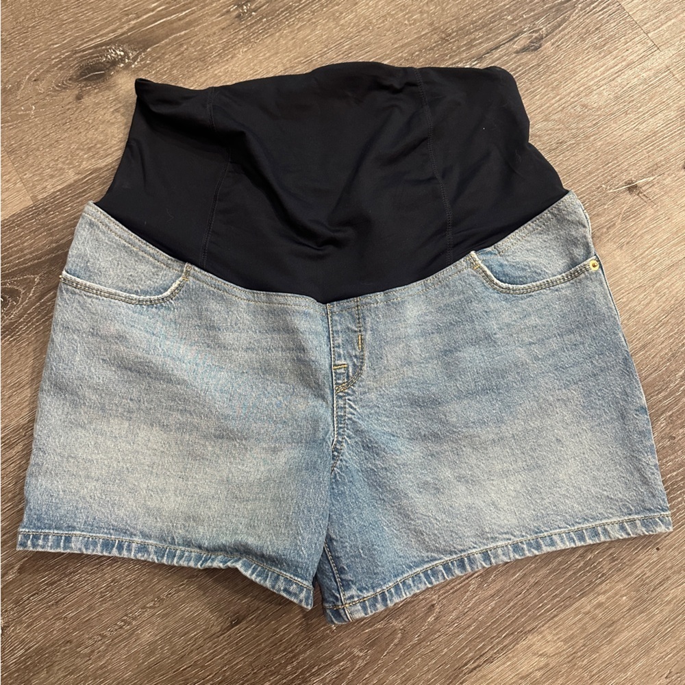 Isabel maternity light wash short